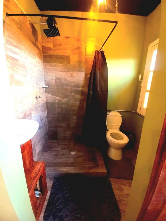 Koupelna v ubytování Donde Pepe Loft Apartasuite.