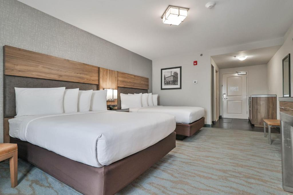 The Penn Stroud, Stroudsburg - Poconos, an Ascend Collection Hotel - 2 Queen Beds, City View