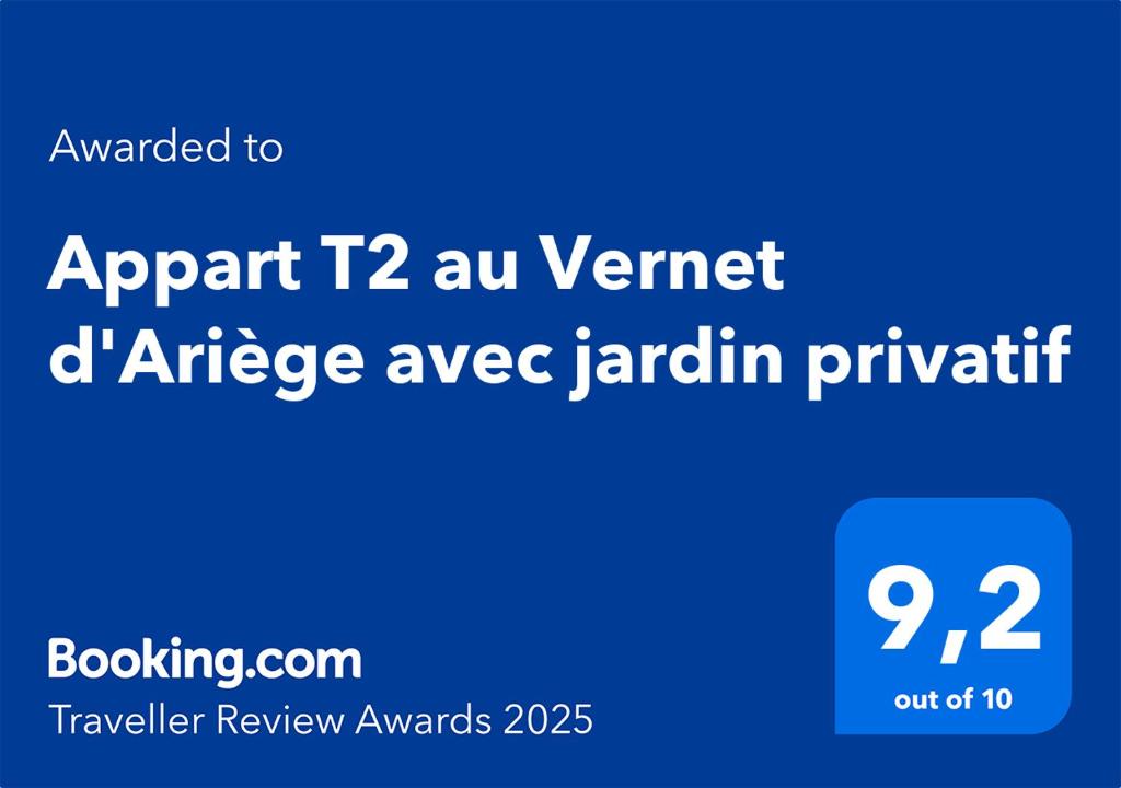 un panneau bleu avec les mots aprant au vincent d'angel ave dans l'établissement Appart T2 au Vernet d'Ariège avec jardin privatif, à Le Vernet