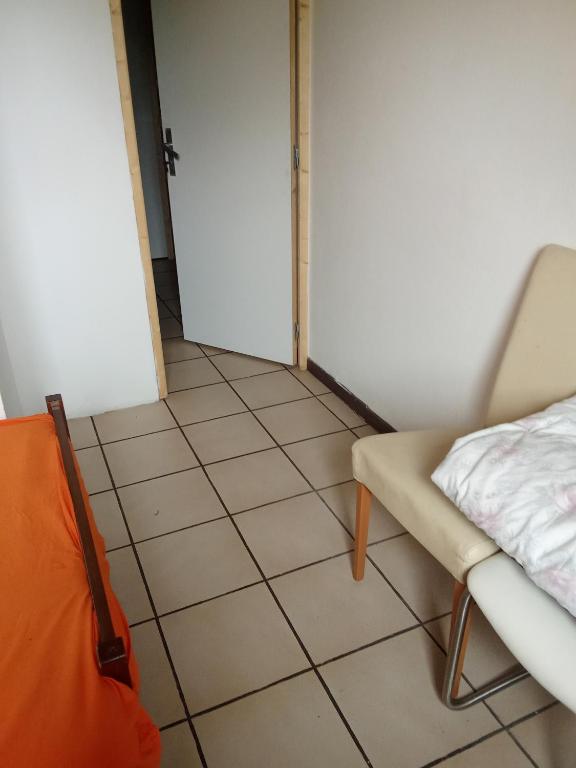 Chambre room in appartement – photo 2