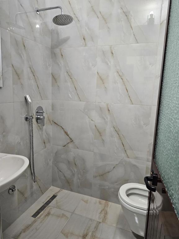 Mira guest house