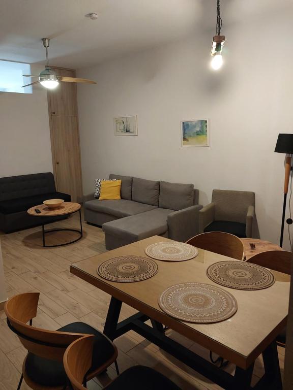 AniBo Studios & Apartments center EGNATIA
