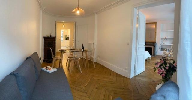 Photo de la galerie de l'établissement Charming and luminous Opera -Montmartre Apartment, à Paris