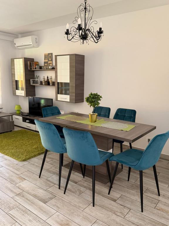 Posedenie v ubytovaní ZEN Apartman Sunshine