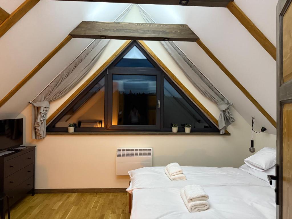Łóżko lub łóżka w pokoju w obiekcie Bachledowka View