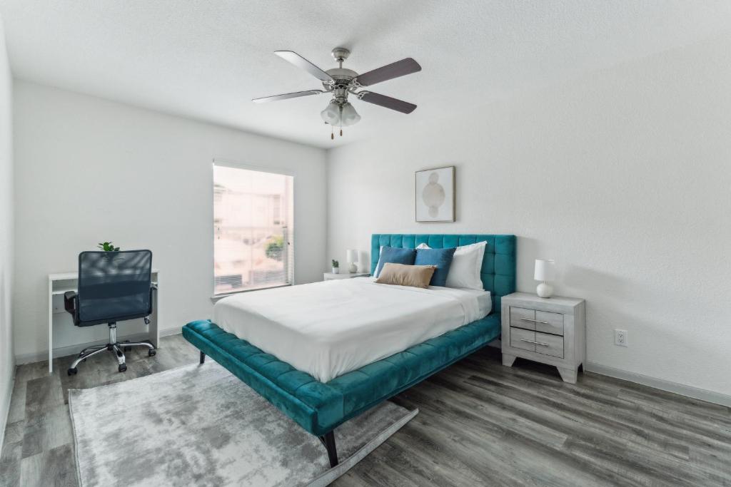 Ένα ή περισσότερα κρεβάτια σε δωμάτιο στο Reserve 2105 I Spacious 1 Bed 1 Bath