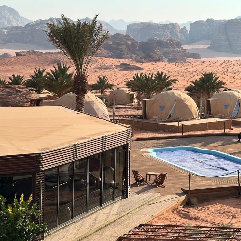Příroda nedaleko luxury tent