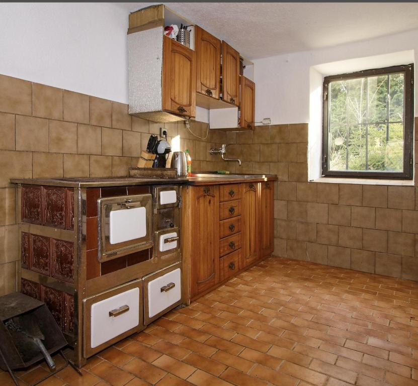 Kuchyň nebo kuchyňský kout v ubytování Chalupa Všetice