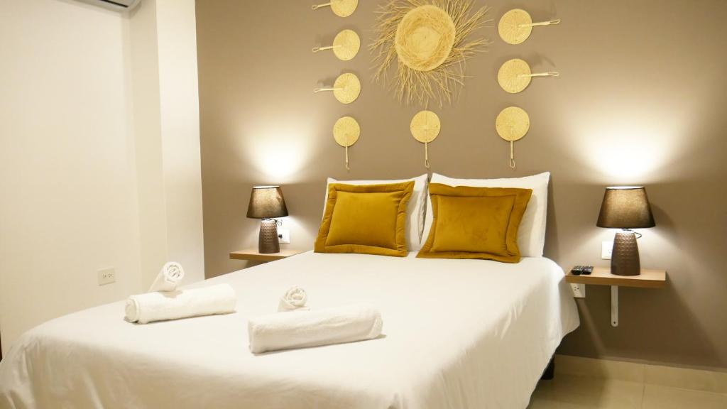 Postel nebo postele na pokoji v ubytování Park View Hostel & Suites