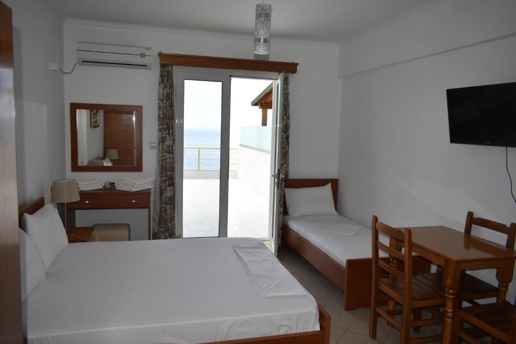 Ionio Rooms
