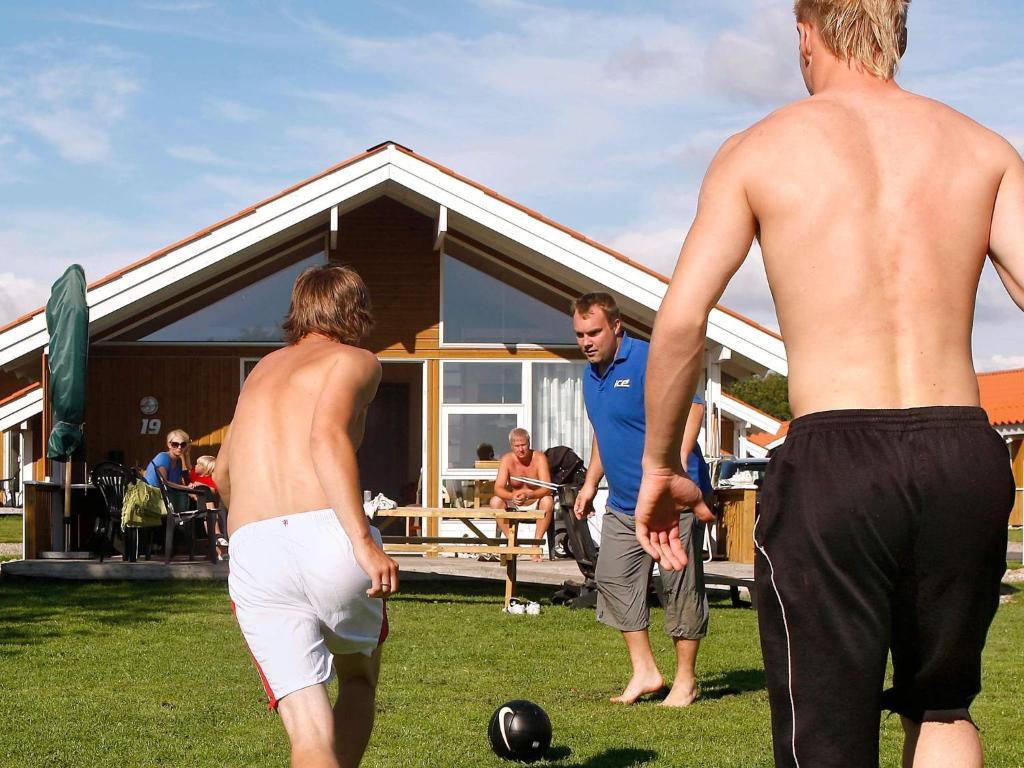 Hosté ubytování 6 person holiday home in Skærbæk
