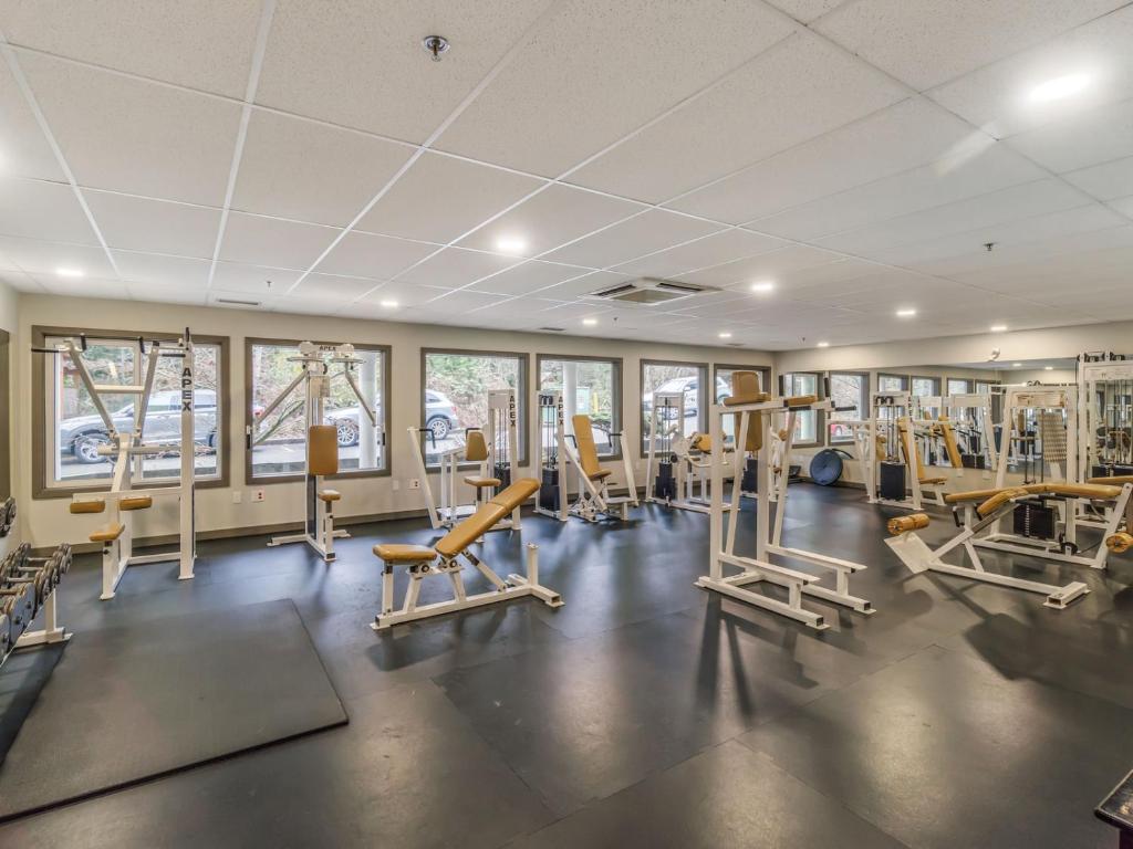 Fitness centrum a/nebo fitness zařízení v ubytování Pacific Shores - Privately-Owned Townhouses at the 600 Block