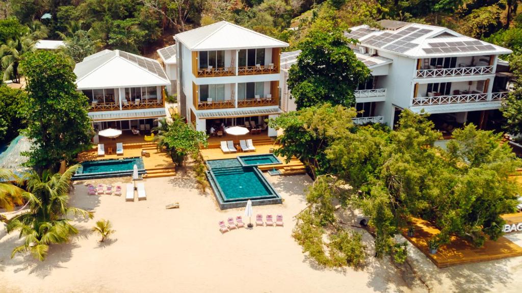 Bazén v ubytování Ibagari Boutique Hotel nebo v jeho okolí