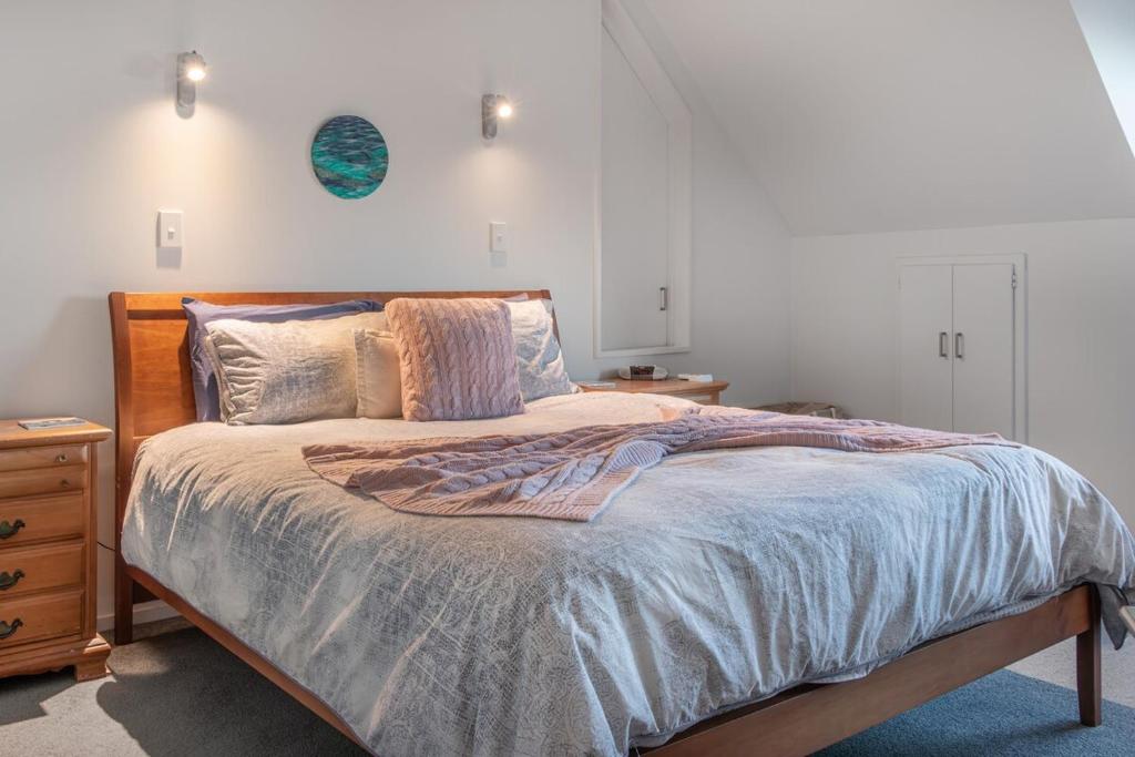 Sunrise Serenity with Hot Tub - Resim 28