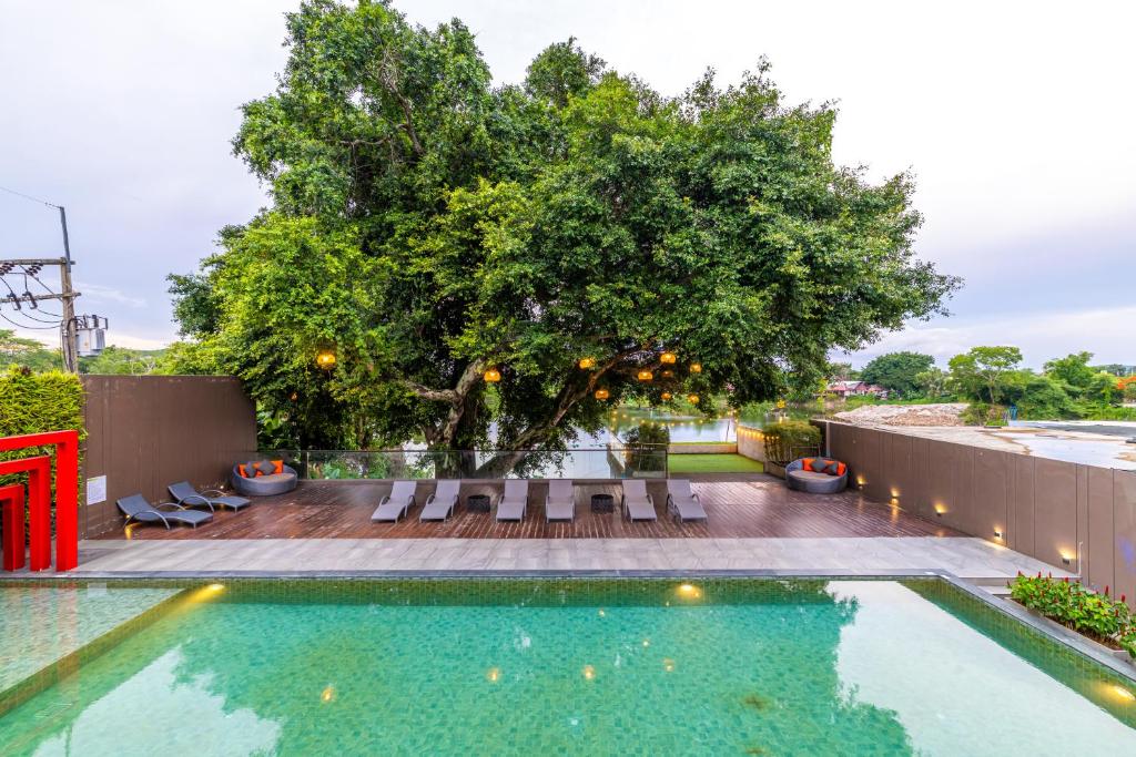 Antiya Hotel Phuket - Resim 16