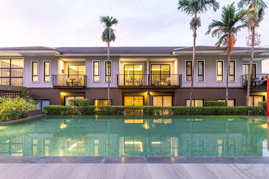 Antiya Hotel Phuket - Resim 12