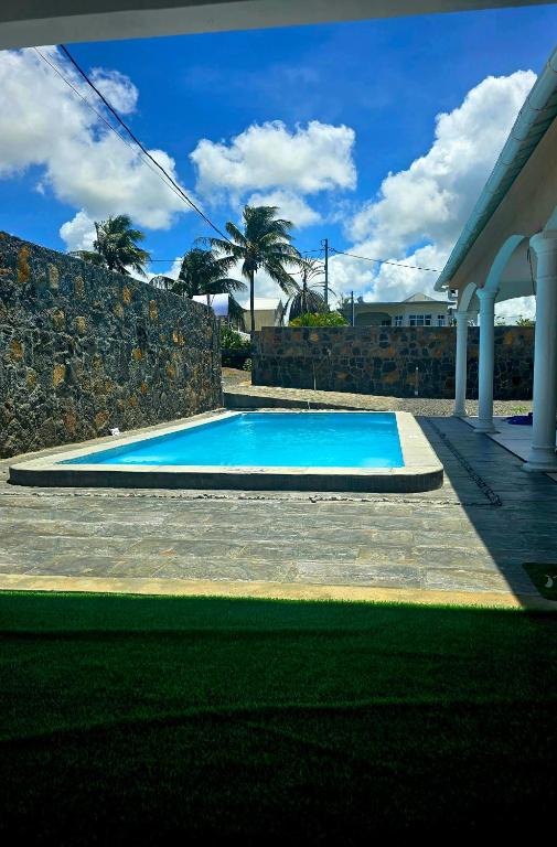 Bazén v ubytování Coco Haven Mauritius nebo v jeho okolí