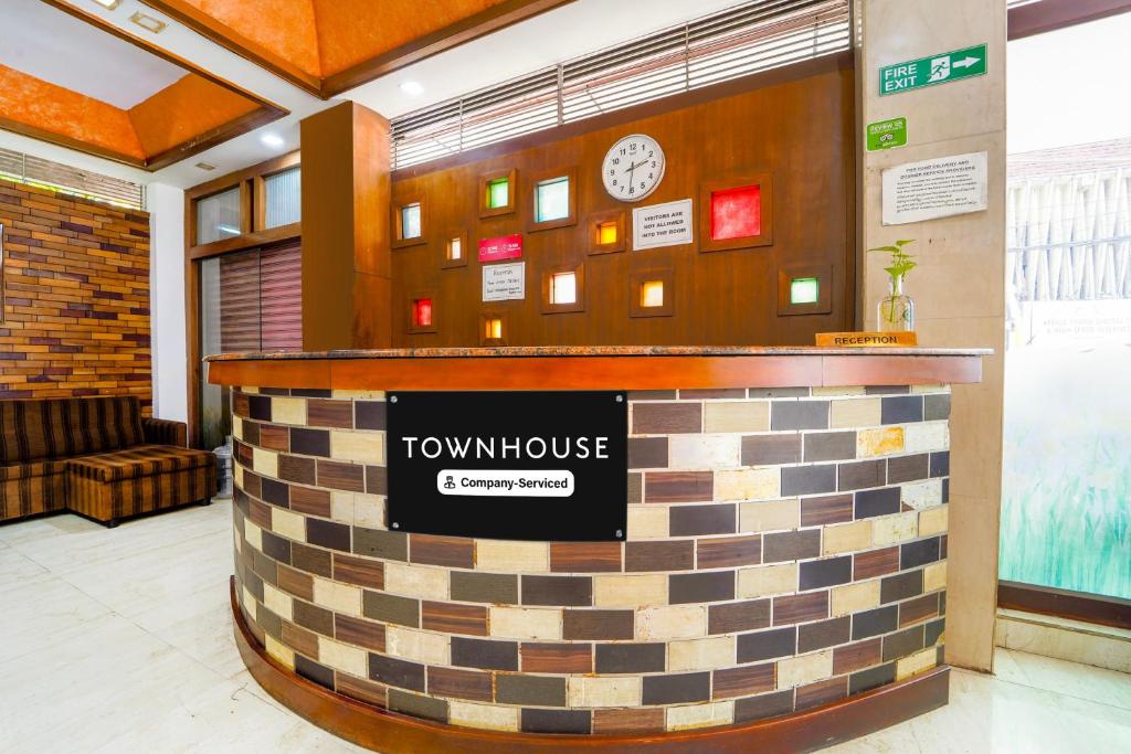Vstupní hala nebo recepce v ubytování Super Townhouse City Center Ernakulam
