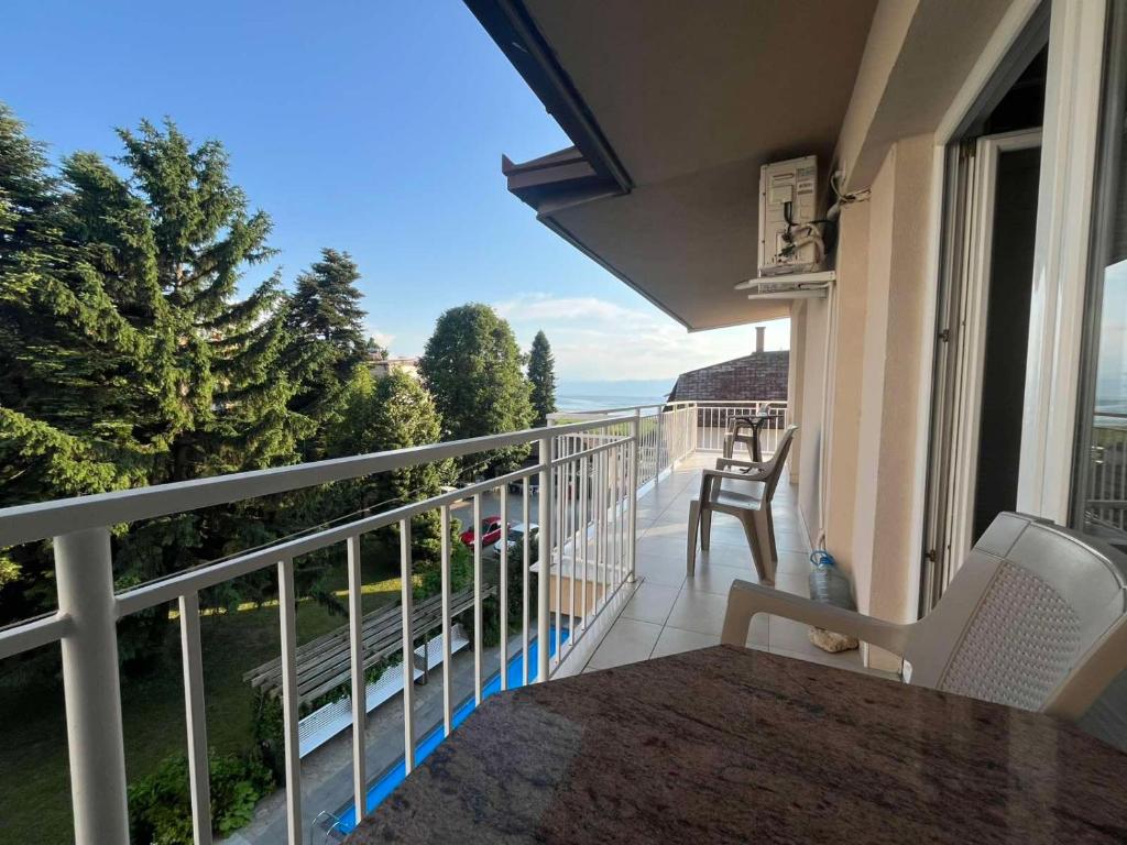 Balkoni atau teres di Apartments Smakoski