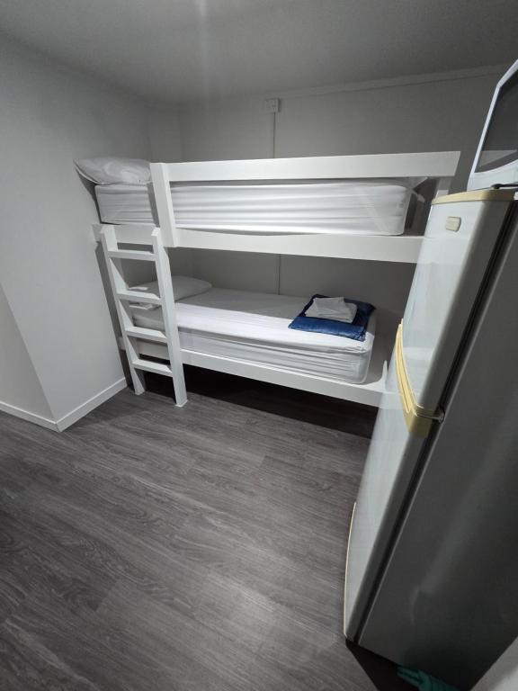 Postel nebo postele na pokoji v ubytování Microtel Lodge