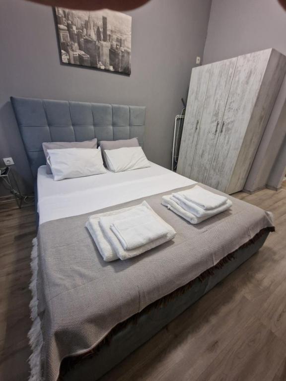 Postel nebo postele na pokoji v ubytování Closer "Central studio and Apartment"