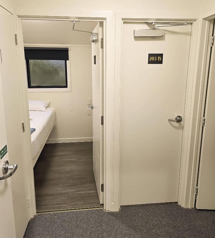 
Single Room with Shared Bathroom
