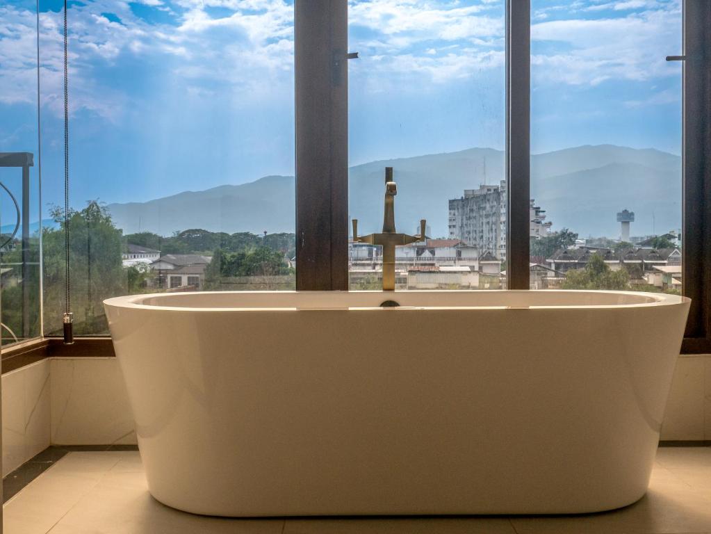 S48 River Ping - Resim 6