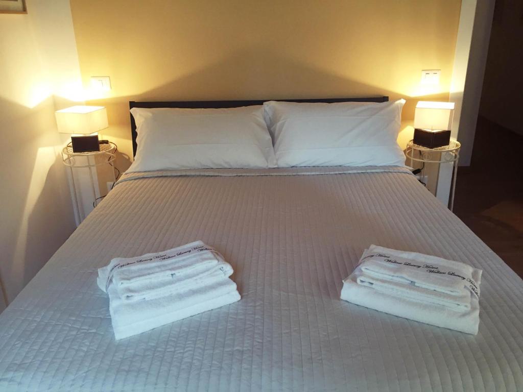 Wallace Luxury Home - 6