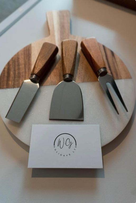 Lakeside Tiny Home - Resim 10