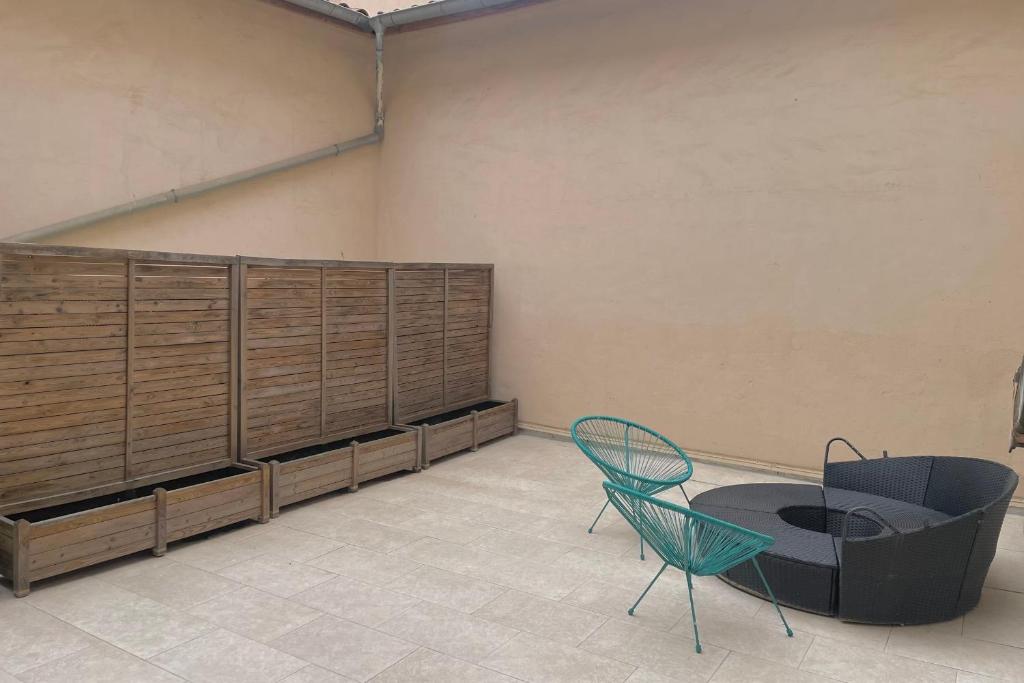 Photo de la galerie de l'établissement Apartment with terrace in the city center, à Aix-en-Provence