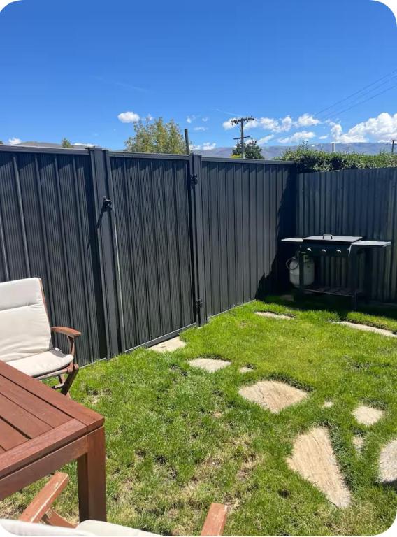 Lakeside Tiny Home - Resim 17