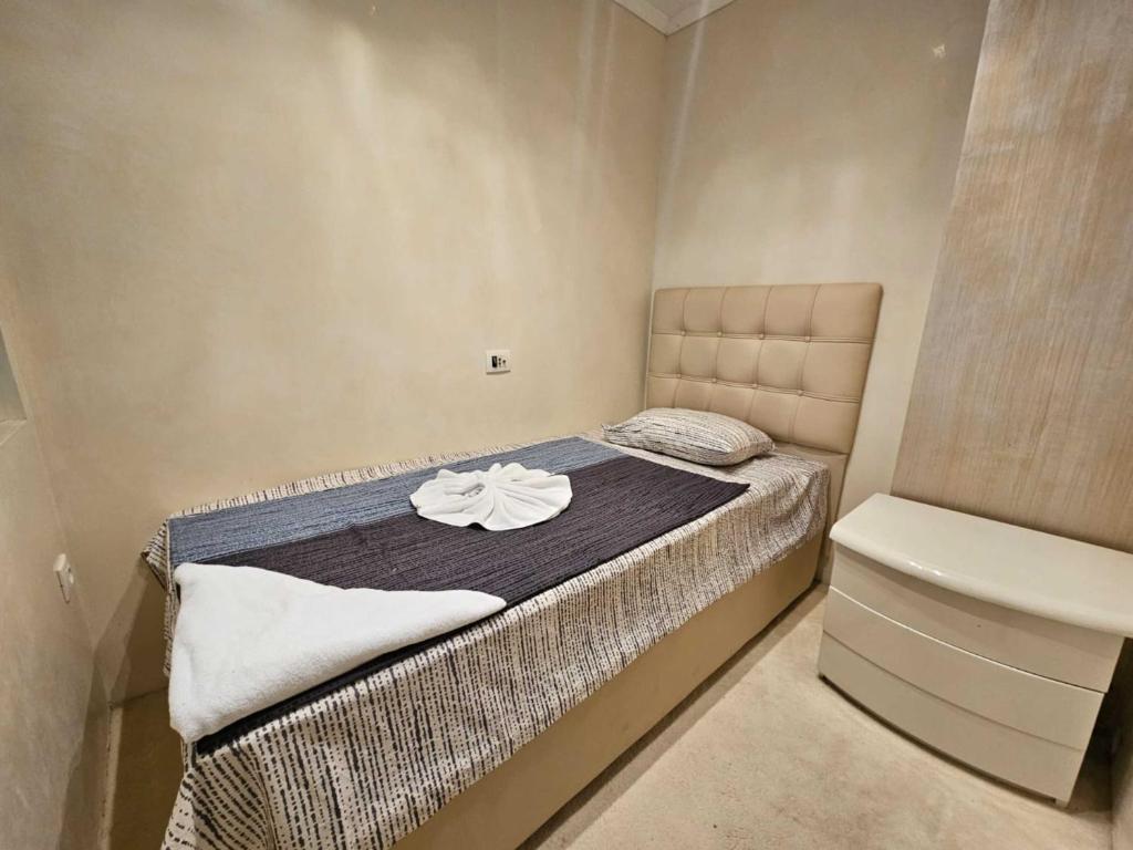 Postel nebo postele na pokoji v ubytování Europroperties Iglika Apartments