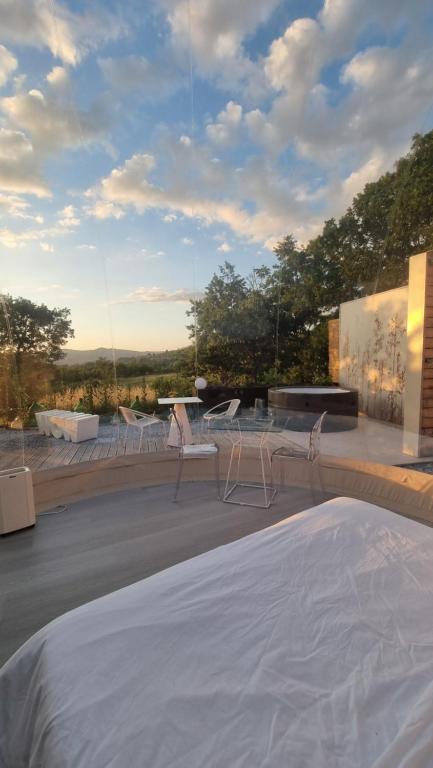 Příroda nedaleko luxury tent