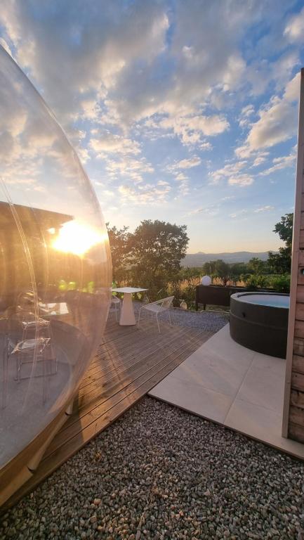 Východ nebo západ slunce při pohledu z luxury tent nebo okolí