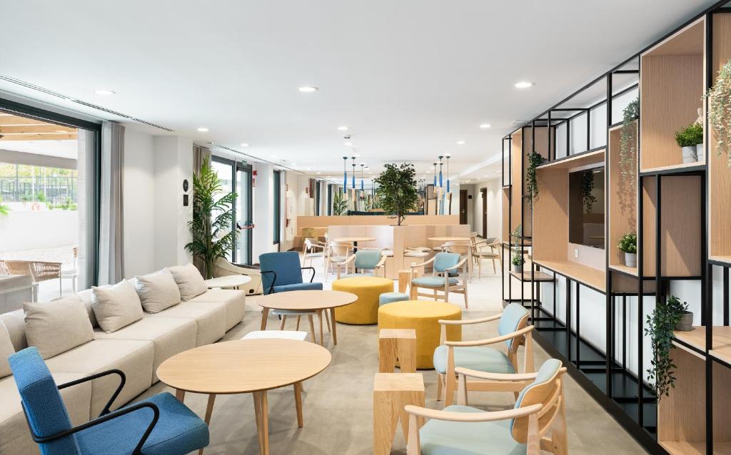 Stephouse Pozuelo Europa - Resim 22