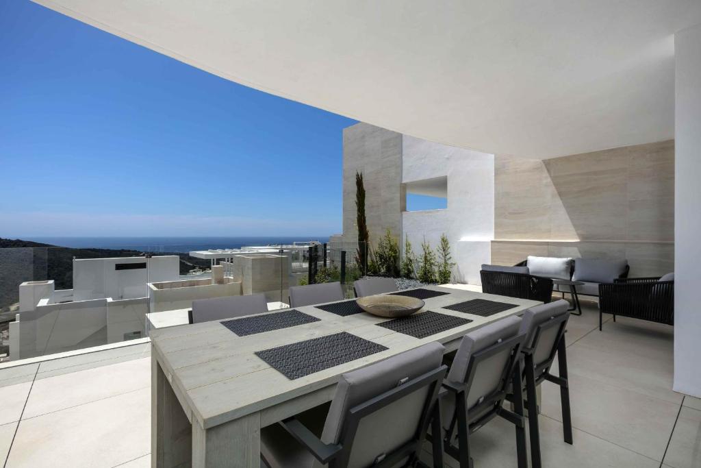 3060 Apartment with extraordinary sea views in Pal, Ojén (updated ...