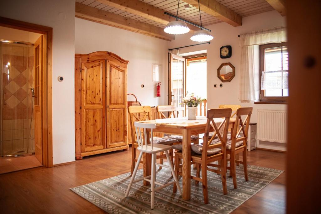 Fotografie z fotogalerie ubytování Selský Dvůr- apartmány a keramická dílna v Kájově
