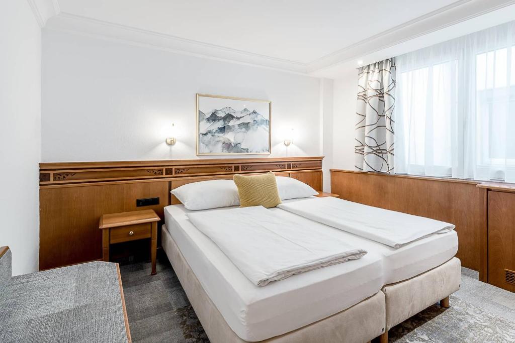 Hotel Mondschein - 8