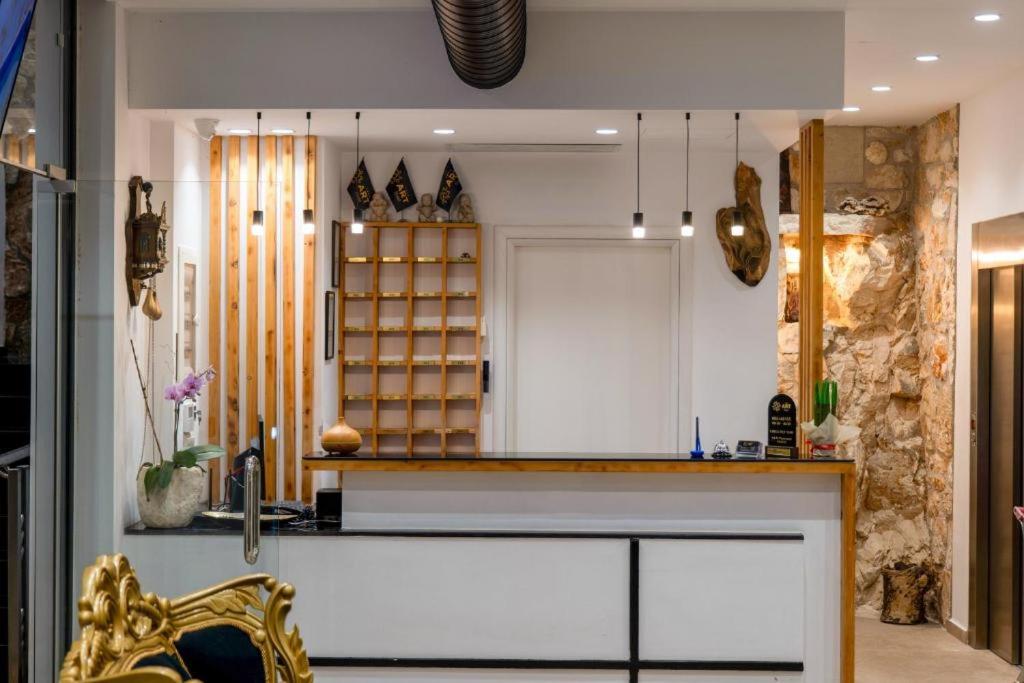 Kuchyň nebo kuchyňský kout v ubytování Art Hotel