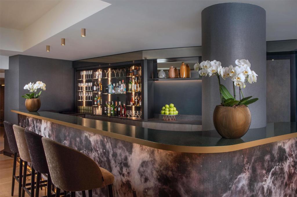 Lounge nebo bar v ubytování NH Collection Roma Giustiniano