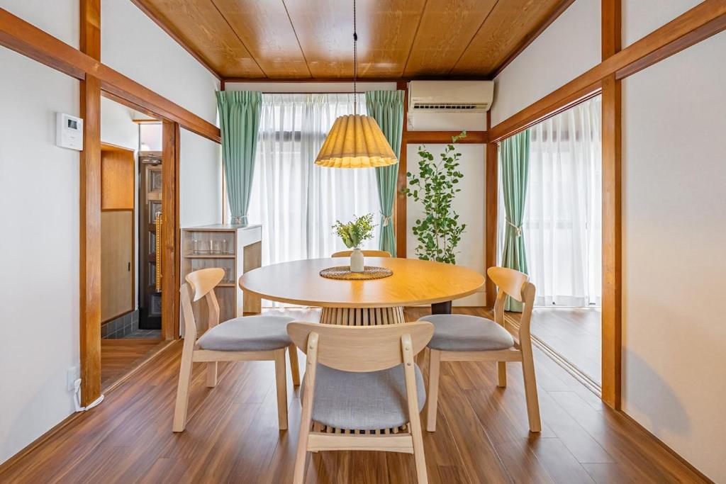Ruang duduk di tsugumi house つぐみ亭戸建て京成高砂駅