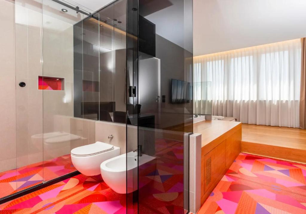 Koupelna v ubytování ZOE LUXURY SUITES