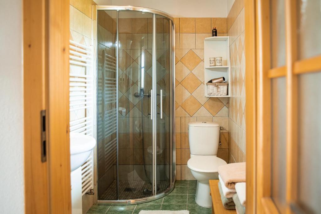 Koupelna v ubytování Selský Dvůr- apartmány a keramická dílna