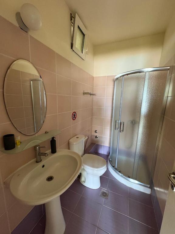 Koupelna v ubytování Dafnes Rooms