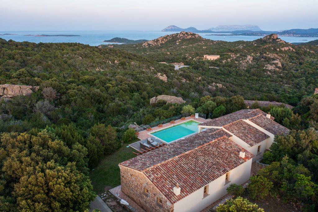 Borgo Smeraldo Villas