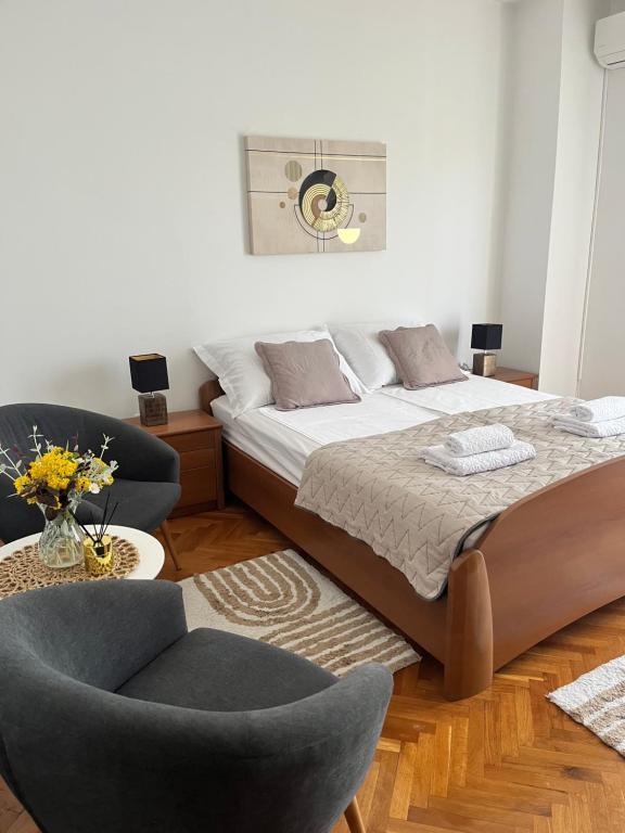 Ένα ή περισσότερα κρεβάτια σε δωμάτιο στο Fiorella rooms