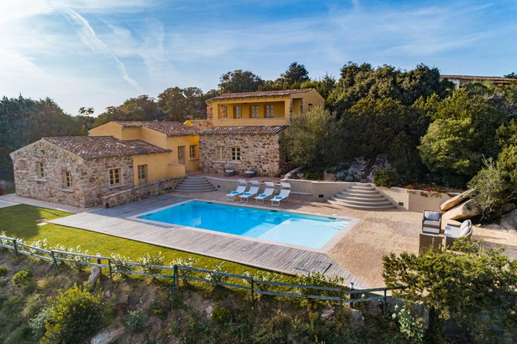 Borgo Smeraldo Villas
