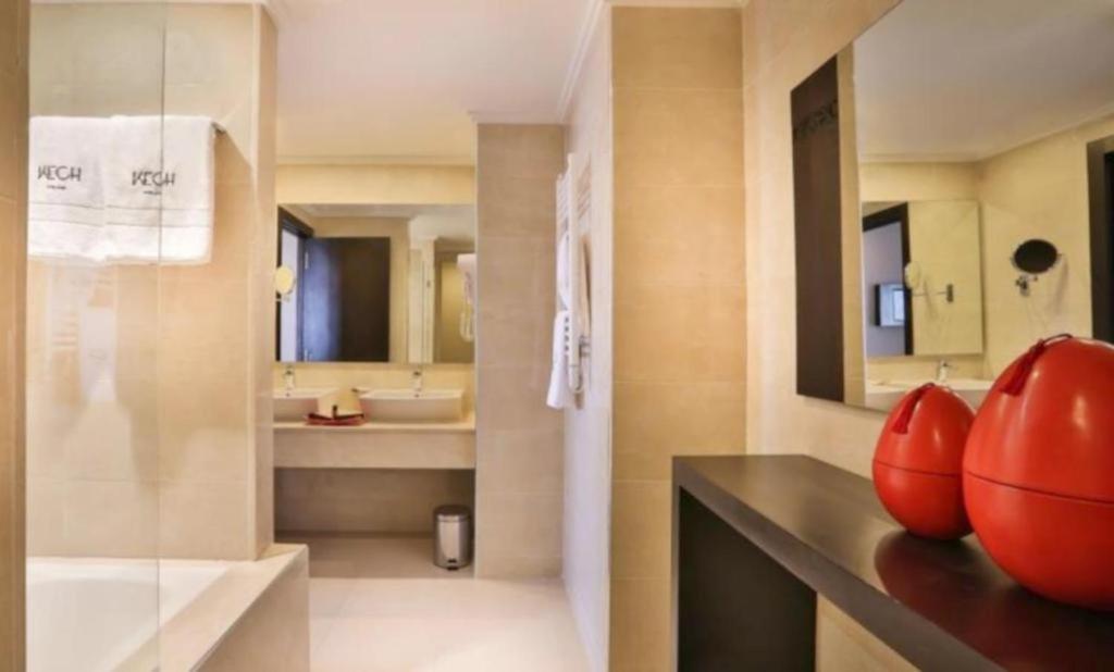 Koupelna v ubytování Kech Boutique Hotel & Spa