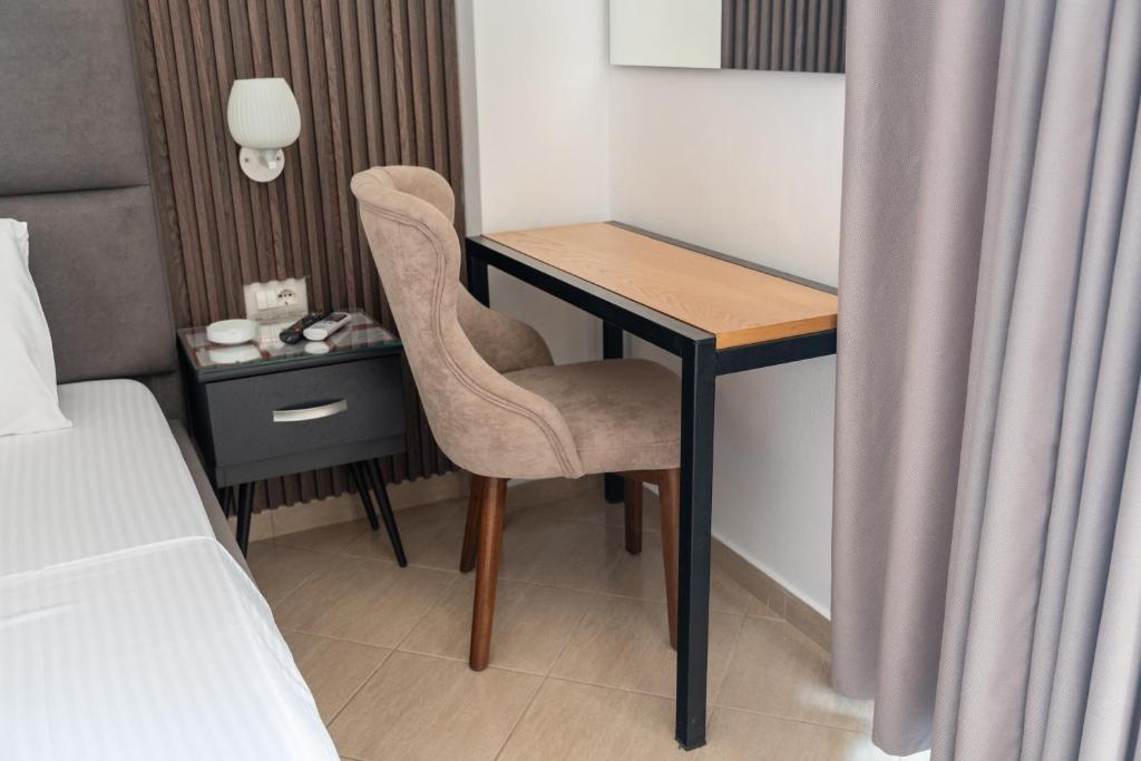Letto o letti in una camera di Hotel Lula Ksamil