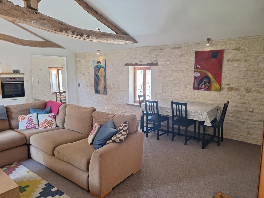 Gites Les Grandes Ecures - Maison De Deux Chambres